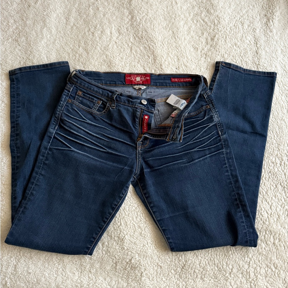 Lucky brand jeans.